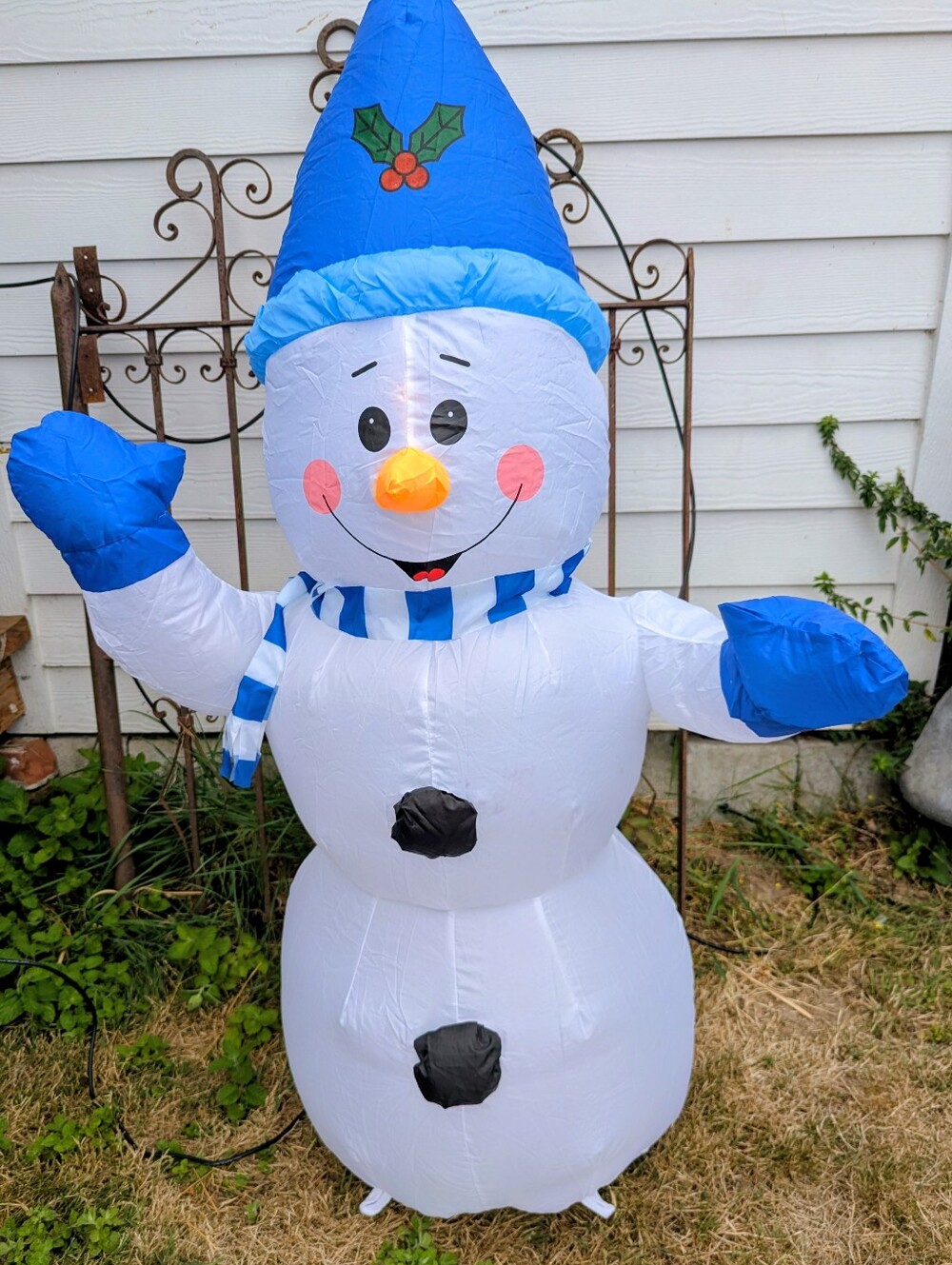 Christmas Lighted Self Inflating Snowman Yard Decor 4'